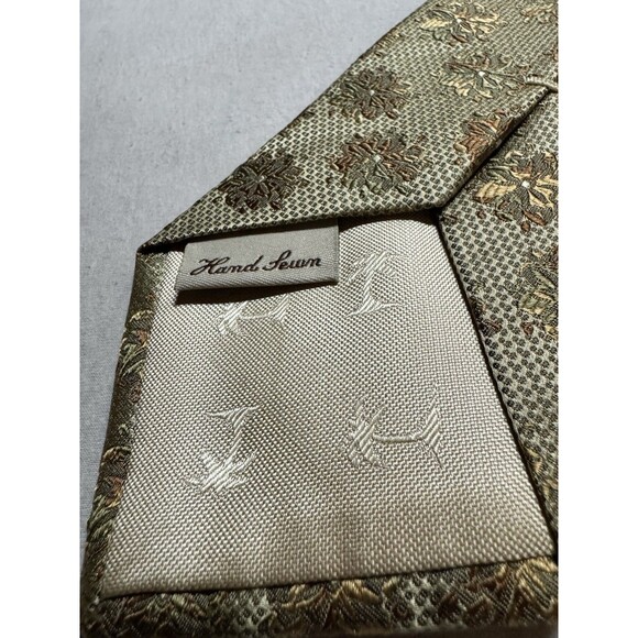 TOMMY BAHAMA Tie Men's 100% Silk Floral Beige Palm Tree Beach Vacation Hand Made - Picture 4 of 7